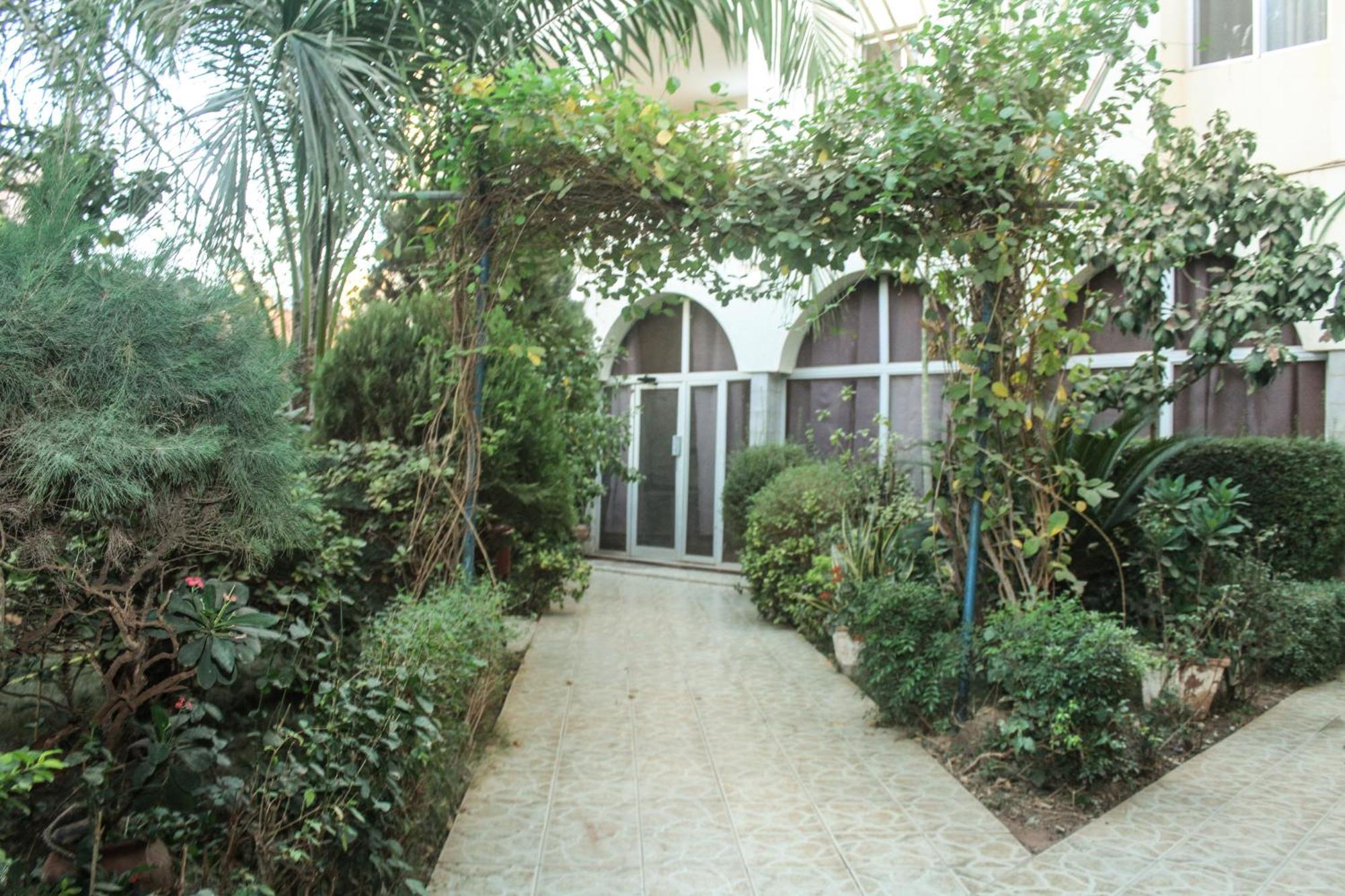 Residence Diane Wagadugu Zewnętrze zdjęcie